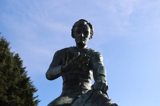 Abraham Lincoln Memorial Statue